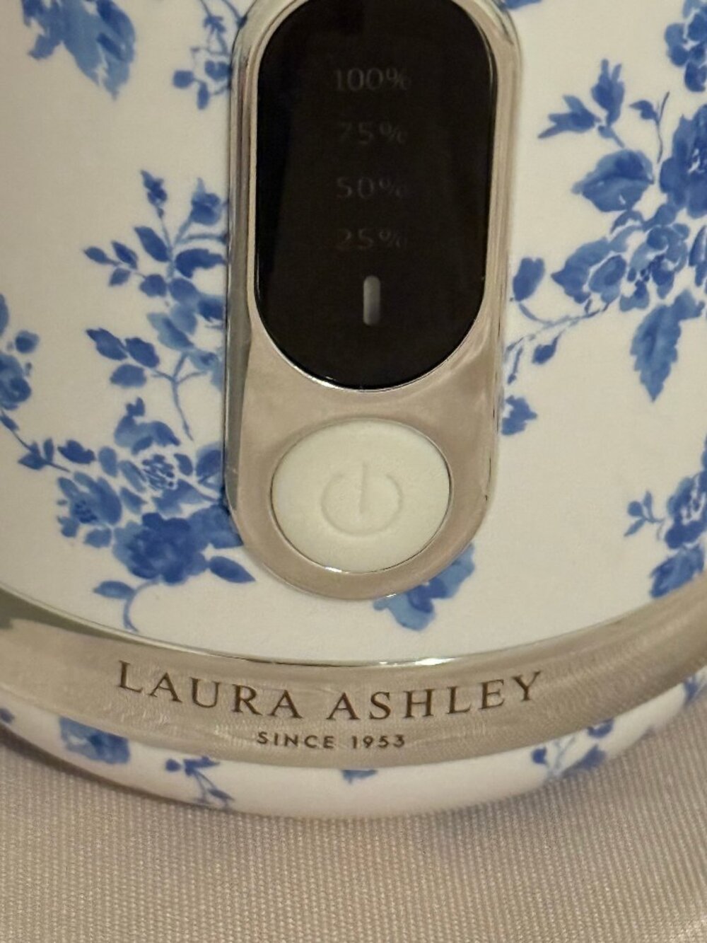 LAURA ASHLEY Portable Blender, Smoothie Maker - Picture 4 of 6